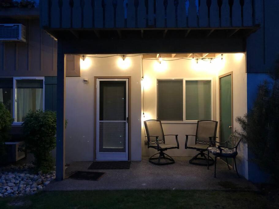 Апартаменты Walk To Downtown Leavenworth * Sleeps 6 + Pets * Ground Level Gem! Экстерьер фото