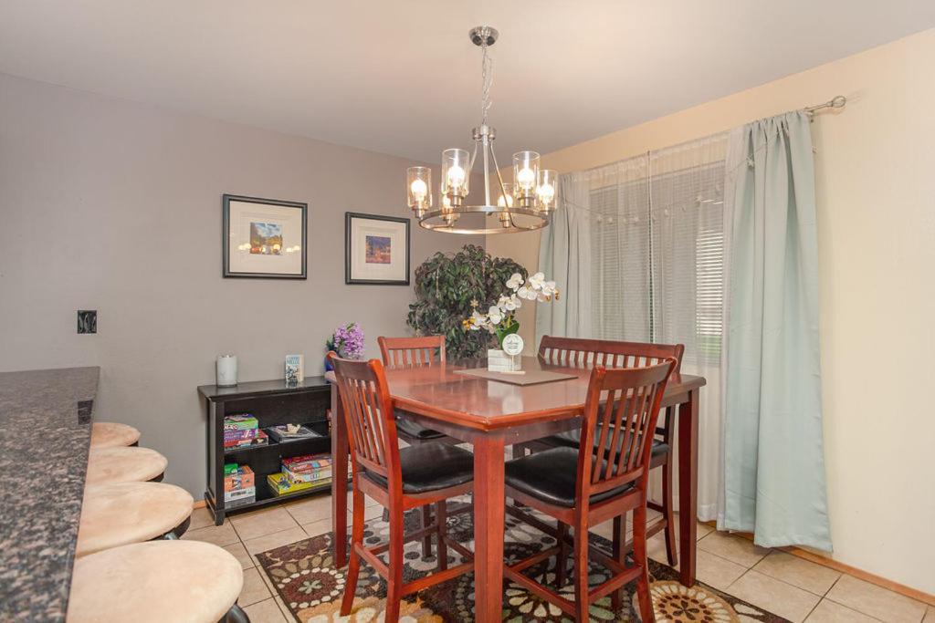 Апартаменты Walk To Downtown Leavenworth * Sleeps 6 + Pets * Ground Level Gem! Экстерьер фото