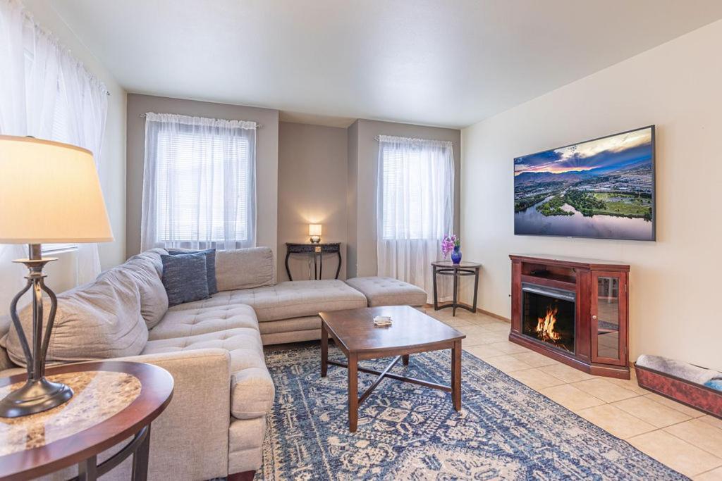 Апартаменты Walk To Downtown Leavenworth * Sleeps 6 + Pets * Ground Level Gem! Экстерьер фото